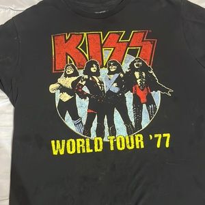 Vintage kiss shirt
